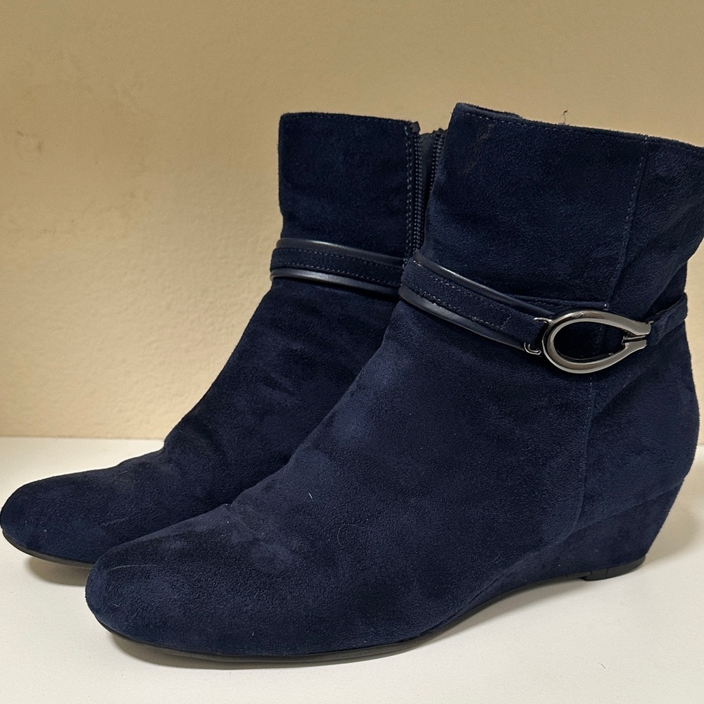 Impo Dark Blue Suede Ankle Booties size 8.5 with wedge heel